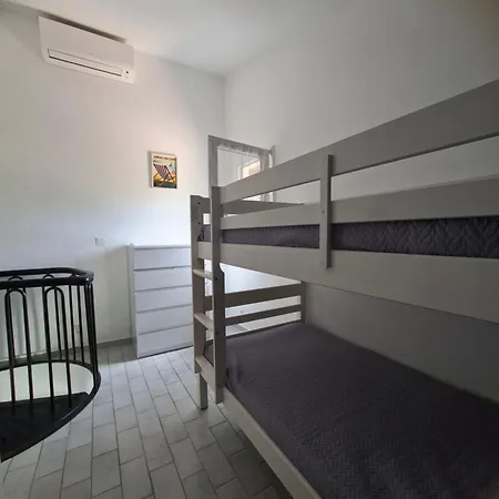 بيت للعطل Mini Villa Santa Giulia, Lecci Residence Riviera Piscine 5Min Plage *