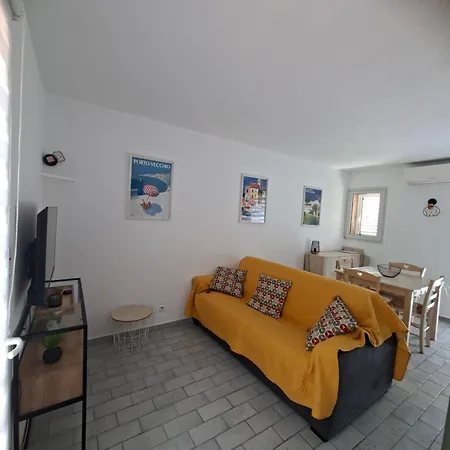 Mini Villa Santa Giulia, Lecci Residence Riviera Piscine 5Min Plage بيت للعطل ليسي